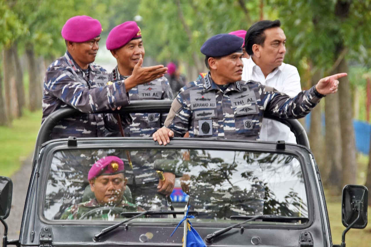 Kasal Ajak Efendi Simbolon Kunjungi Sarang Petarung Brigif 2 Marinir Sidoarjo, Kamis (19/1/2023)