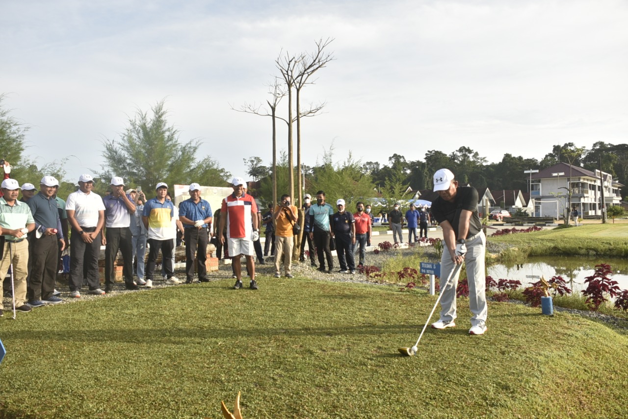 Laksamana-Muda-TNI-Irvansyah-Buka-Turnamen-Golf-Koarmada-III-Tahun-2022-3