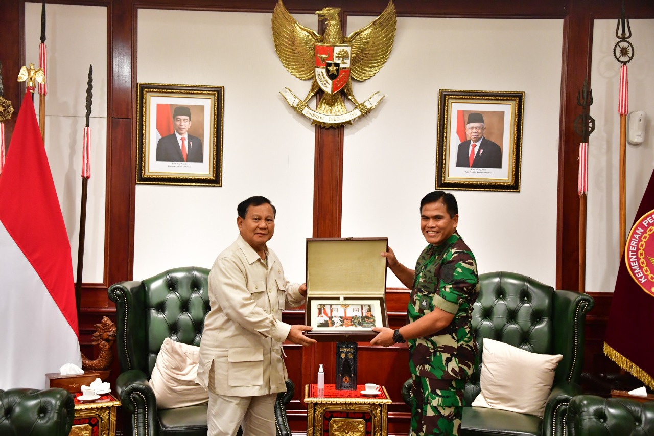 Menhan-Prabowo-dan-Laksamana-TNI-Muhammad-Ali