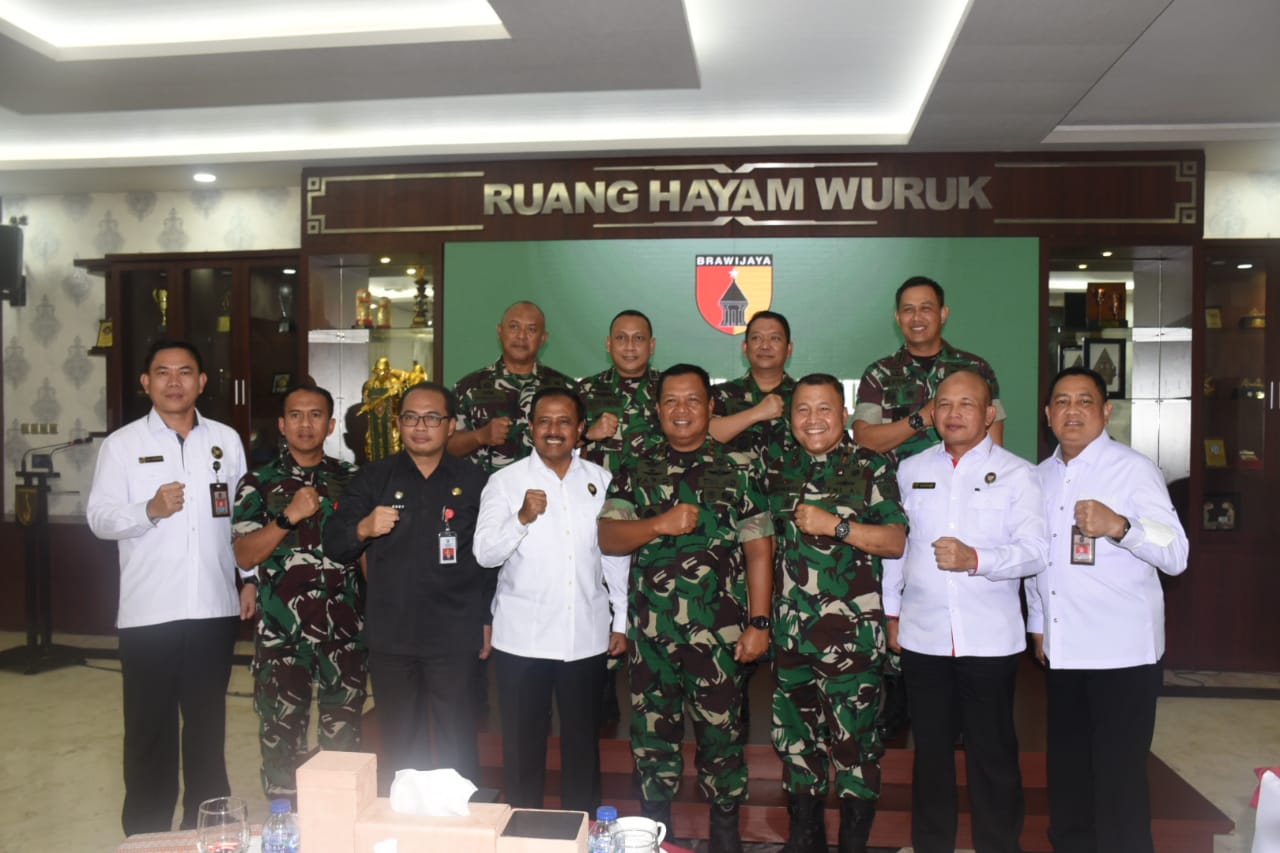 Danlantamal V Hadiri Acara Pemantauan Gelar Kekuatan TNI