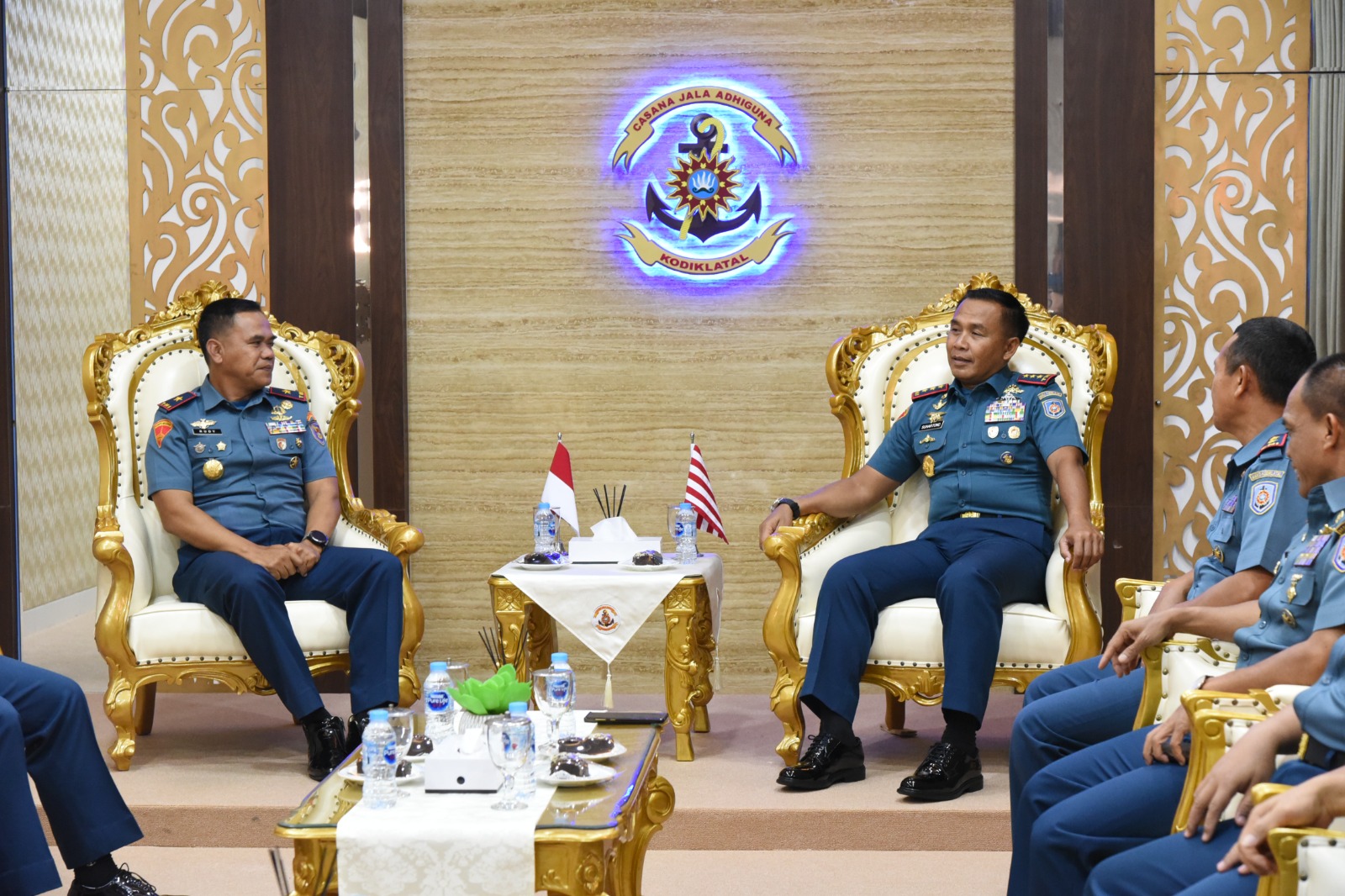 Komandan Kodiklatal Terima Kunjungan Komandan Pasukan Marinir 2