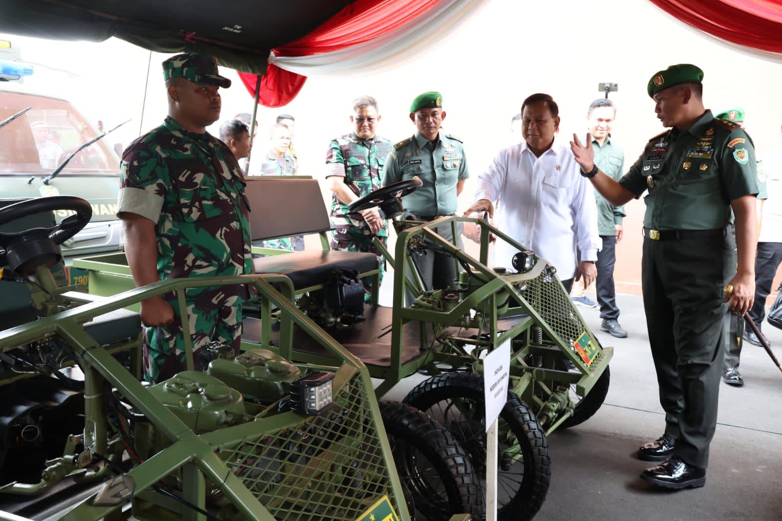 Menhan Prabowo Kunjungi Pameran Inovasi Teknologi di Kodam III: Siliwangi