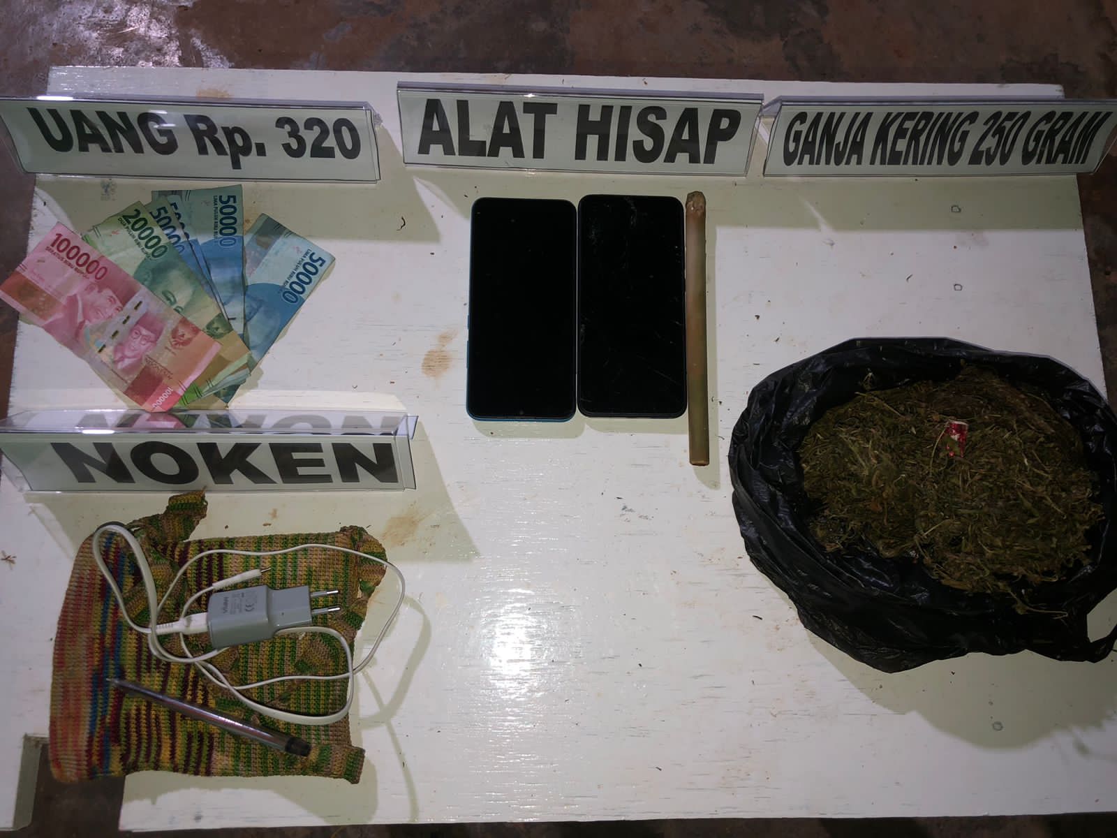 barang bukti ganja