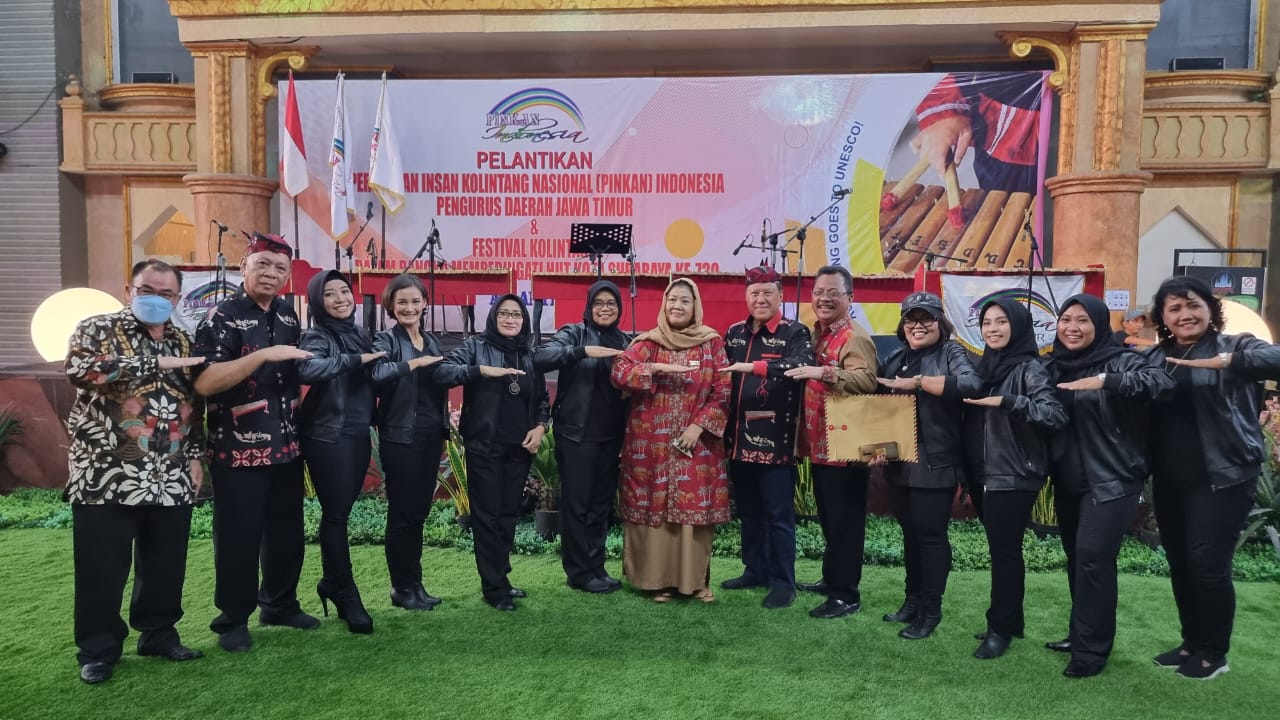 Ketum PINKAN Indonesia Penny Marsetio Melantik DPD PINKAN Jawa Timur