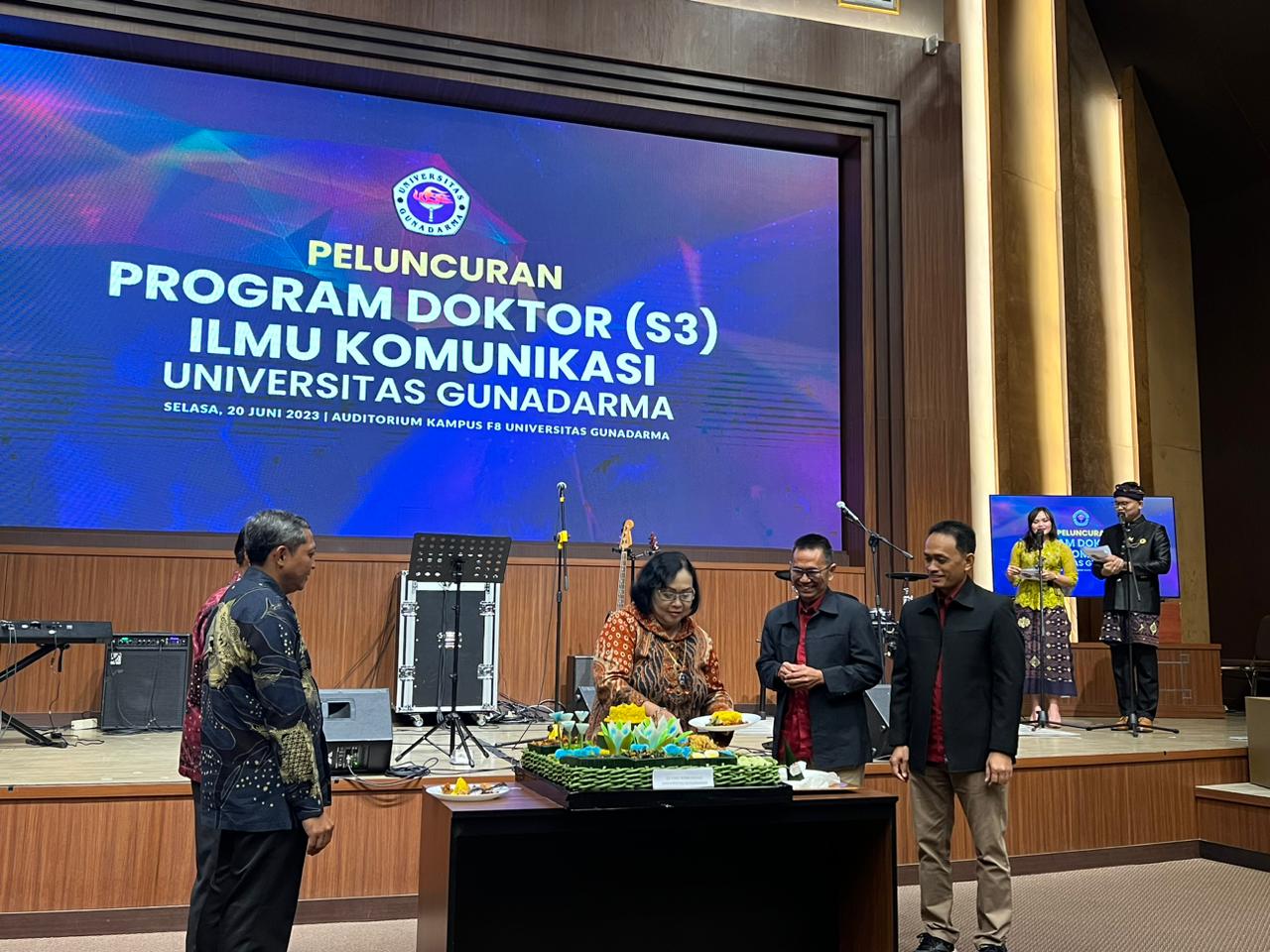 prodi doktor komunikasi UG
