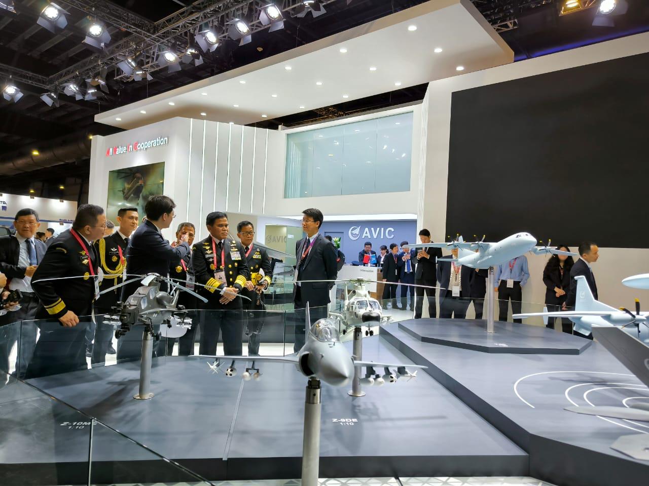Hadiri 9th Singapore Airshow, Kasal Jalin Bilateral Meeting dengan RSN dan US Navy