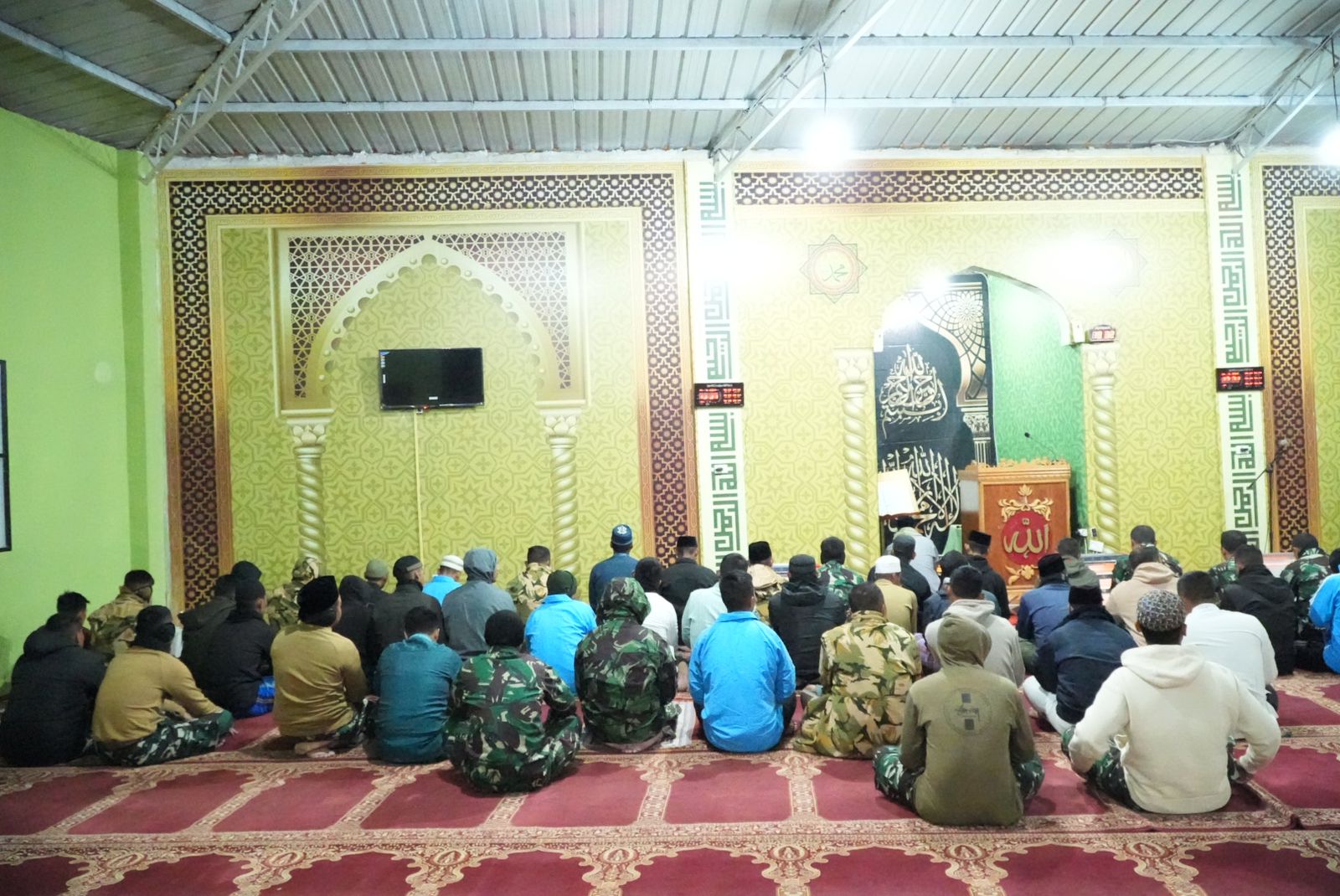 Pasukan Garuda Satgas Yonmek TNI Konga XXIII-R:UNIFIL Rayakan Ramadan di Lebanon