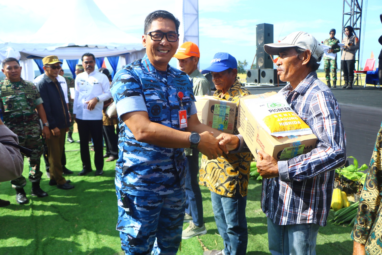 Danlanud Sultan Hasanuddin Apresiasi Petani Pinrang Ubah Lahan Rawa Jadi Area Pertanian Produktif