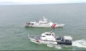 bakamla-dan-malaysia coastguard Source : Humas Bakamla - Suarasiber.com