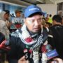 Ronggo, WNI relawan flotilla kemanusiaan ke Jalur Gaza diwawancarai wartatawan saat tiba di Bandara Soekarno Hatta. Foto Antara