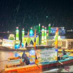 Perahu hias mengikuti Festival Takbir Sungai Kayan 2026 menyambut Hari Raya Idul Adha 1447 Hijriah. Foto Antara