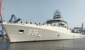 KRI Canopus-936, kapal penyelamat kapal selam pertama milik TNI AL. Foto Antara