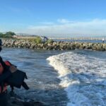 Tim SAR gabungan melakukan pencarian terhadap korban yang dilaporkan hilang di Pantai Ampenan Kota Mataram Provinsi NTB di Mataram, Sabtu (30/5/2026). Foto Antara