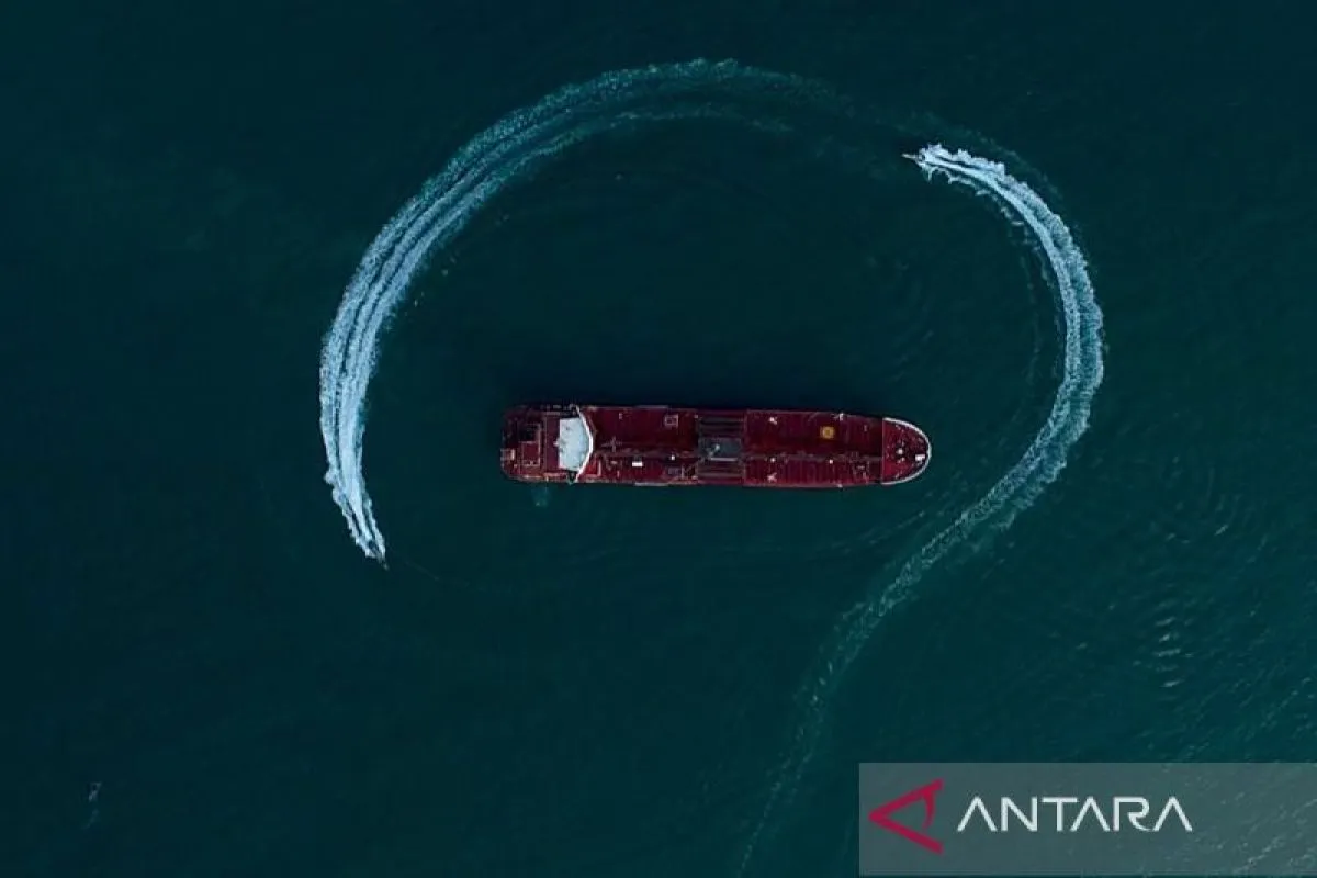 Ilustrasi kapal tanker Inggris di Selat Hormuz. Foto Antara Ilustrasi kapal tanker Inggris di Selat Hormuz. Foto Antara