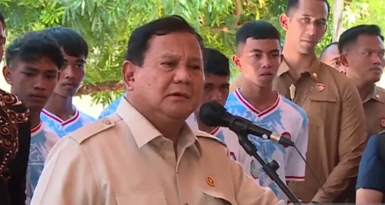 Presiden Prabowo dalam kunjungan kerja di Pulau Miangas. Foto Antara