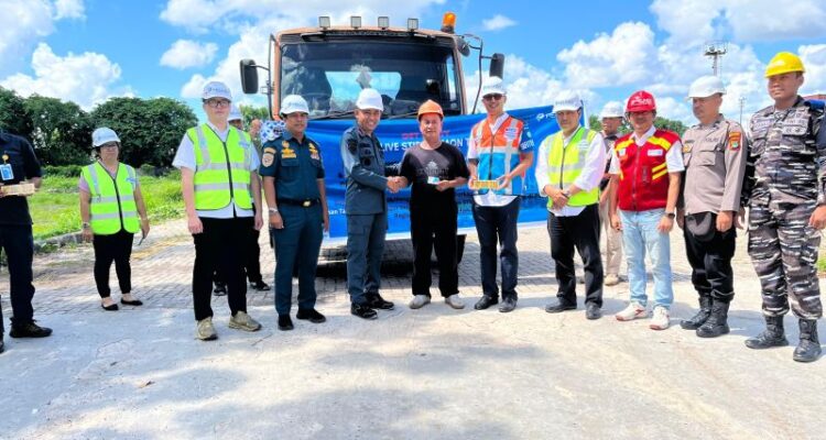 Penerapan sistem digital angkutan truk di Pelabuhan Tanjungpandan. Foto Antara