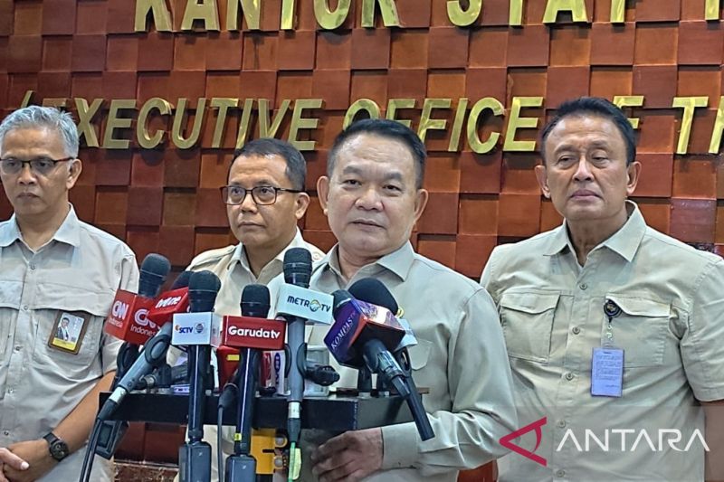 Presidential Chief of Staff Dudung Abdurachman. Antara Photo Presidential Chief of Staff Dudung Abdurachman. Antara Photo