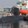 Kapal selam Pakistan, PNS Hangor saat sandar di Pelabuhan Tanjung Priok. Foto Antara