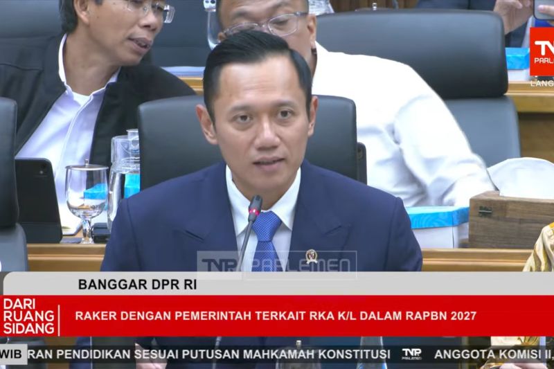 Screenshot - Indonesian Coordinating Minister for Infrastructure and Regional Development Agus Harimurti Yudhoyono (AHY) in a meeting with the House of Representatives' (DPR) Budget Committee at the Parliament Complex in Jakarta on Monday (June 22, 2026). Foto Antara