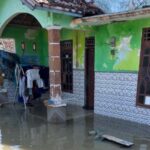 Rumah salah satu warga di Desa Pantiharjo, Kecamatan Kaliori, Kabupaten Rembang, Jawa Tengah, tergenang banjir rob, Sabtu (7/6/2026). Foto Antara