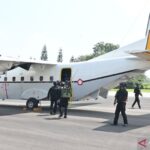 A simulation of a response to a bomb threat aboard an aircraft during the Air Operations Command II's "Sikatan Daya" 2026 Readiness Exercise at Abdulrachman Saleh Air Base in Malang, East Java, on June 3, 2026. Antara Photo
