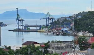 Suasana Pelabuhan Jayapura di Kota Jayapura, Papua. Foto Antara
