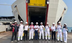 Jajaran Kementerian Perhubungan melakukan uji petik kelaiklautan kapal penumpang di Pelabuhan Merak, Banten. Foto Antara Jajaran Kementerian Perhubungan melakukan uji petik kelaiklautan kapal penumpang di Pelabuhan Merak, Banten. Foto Antara