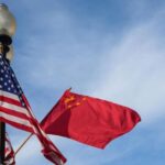 Bendera China dan Amerika Serikat. Foto Antara