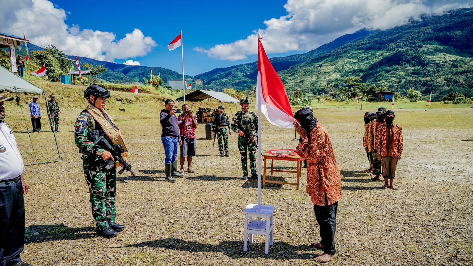 Delapan Anggota TPNPB-OPM Kembali ke Pangkuan Ibu Pertiwi