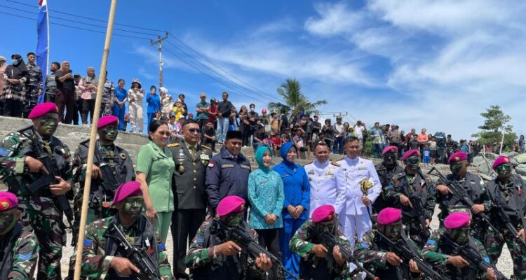Gubernur Sulawesi Tengah Anwar Hafid menghadiri rangkaian kegiatan Satgas Operasi Trisila Tahap II TNI AL di Palu, Senin (1/6/2026). Foto Antara