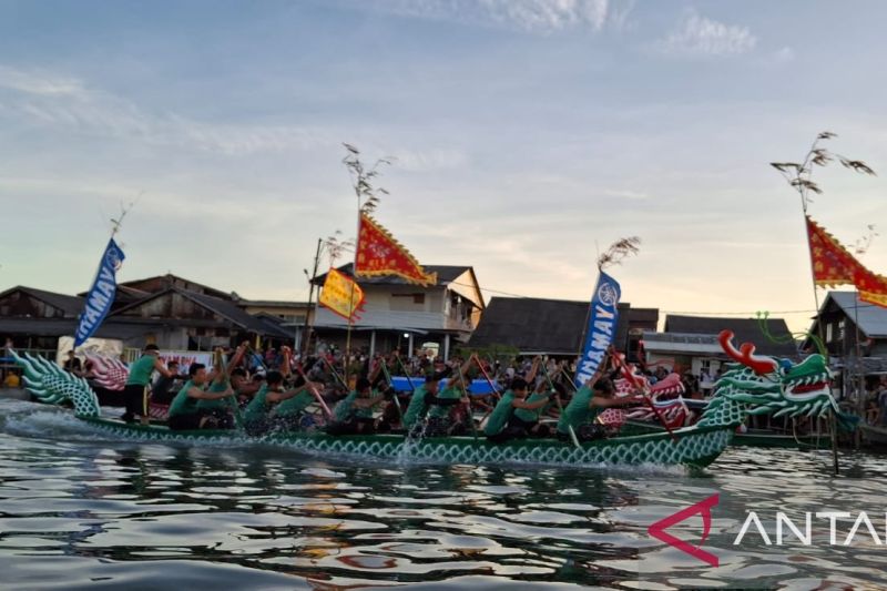 Perlombaan Dragon Boat Race 2026 di Kota Tanjungpinang, Kepulauan Riau (Kepri) menjadi daya tarik wisata budaya dan bahari, Sabtu (27/6/2026). Foto Antara
