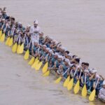 Jalur Putri Anggun Sibiran Tulang dari Desa Banjar Padang, Kecamatan Kuantan Mudik yang menjadi juara Festival Pacu Jalur tahun 2024. Foto Antara