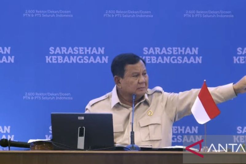 President Prabowo Subianto delivers a speech during the closing of the Indonesian Convention of Science, Technology, and Industry in Jakarta on Sunday (June 28, 2026). Antara Photo