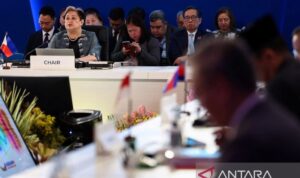 Menteri Luar Negeri Filipina Maria Theresa Lazaro. Foto Antara Menteri Luar Negeri Filipina Maria Theresa Lazaro. Foto Antara
