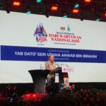 Perdana Menteri Malaysia Anwar Ibrahim memberi kata sambutan pada Hari Wartawan Nasional Malaysia di Penang, Sabtu (20/6/2026). Foto Indomaritim.com/Haresti