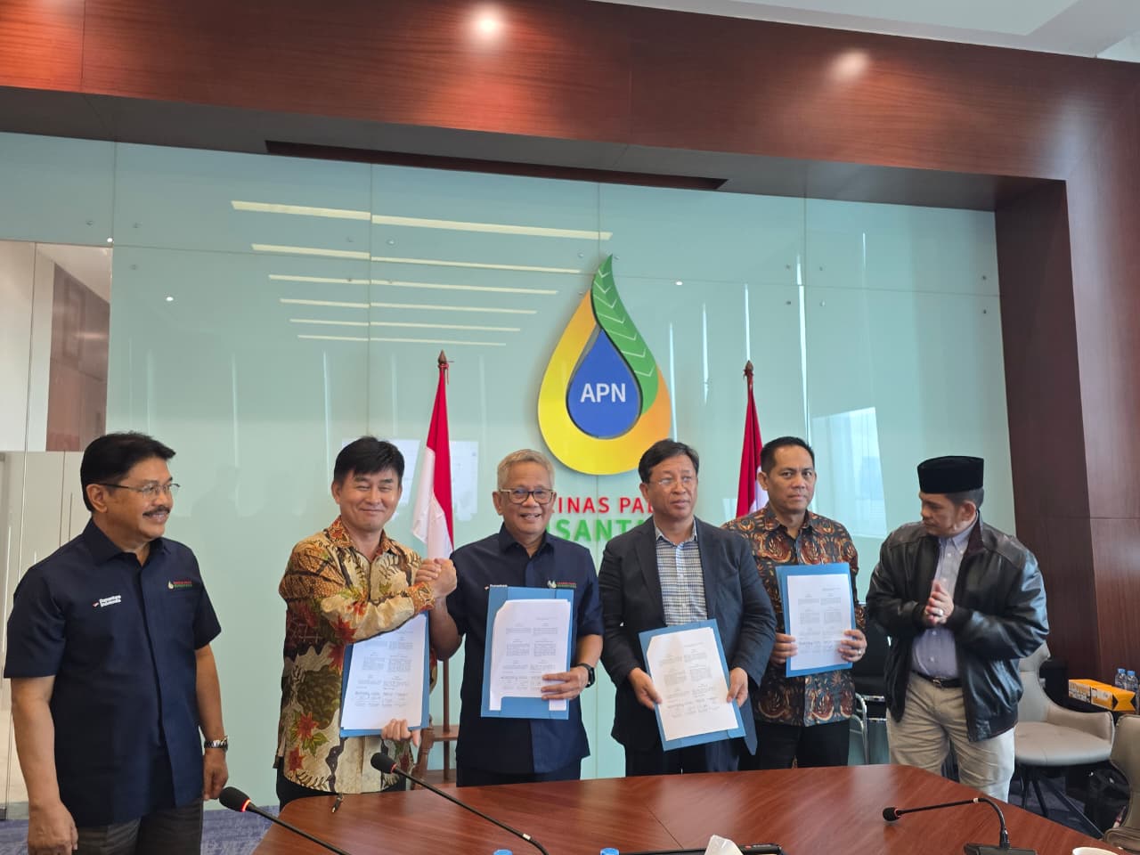 PT Agrinas Palma Nusantara (Persero) menjajaki peluang kerja sama strategis dengan Konsorsium Korea dalam pengembangan energi hijau. Foto Humas PT Agrinas Palma Nusantara. (Persero) PT Agrinas Palma Nusantara (Persero) menjajaki peluang kerja sama strategis dengan Konsorsium Korea dalam pengembangan energi hijau. Foto Humas PT Agrinas Palma Nusantara. (Persero)