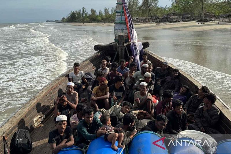 Arsip foto - Imigran etnis Rohingya terdampar di Aceh Timur, Sabtu (15/2/2025). Foto Antara Arsip foto - Imigran etnis Rohingya terdampar di Aceh Timur, Sabtu (15/2/2025). Foto Antara
