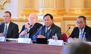 Presiden Prabowo Subianto menghadiri forum UK-Indonesia Education Roundtable bersama para perwakilan sejumlah universitas di Inggris, pada Selasa, 20 Januari 2026, di Lancaster House, London. Foto Arsip: BPMI Setpres