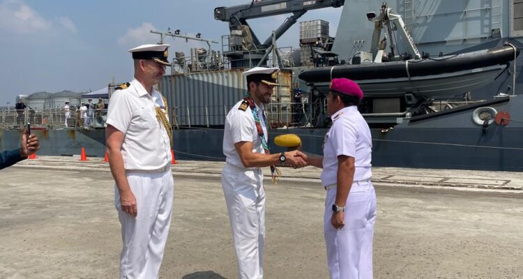 The Deputy Commander of Kodaeral III, Brigadier General (Mar) Dian Suryansah, welcomed the Commanding Officer of HMS Tamar, Commander TS Lindsey who was accompanied by the British Defence Attaché to Indonesia, Captain Paul Matthews, RN. HMS Tamar is making a four-day port visit to Jakarta from Wednesday, 17 June 2026. Indomaritim Photo/Haresti