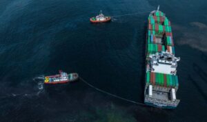 Ilustrasi aktivitas layanan pemanduan kapal yang dilakukan Pelindo Jasa Maritim. Foto Antara