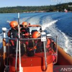 Tim SAR gabungan melakukan pencarian terhadap tiga nelayan yang hilang kontak di perairan utara Pulau Numfor, Papua, Jumat (17/7/2026). Sumber foto: Antara