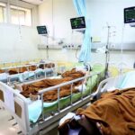Sejumlah korban ledakan kamar mesin KMP Aceh Hebat 2 saat menjalani perawatan di Rumah Sakit Umum Daerah dr Zainoel Abidin (RSUDZA), Banda Aceh, Aceh, Jumat (12/6/2026). Foto Antara