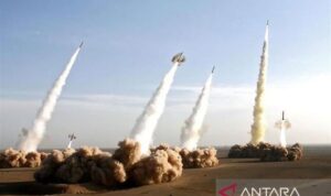 Ilustrasi - Serangan rudal oleh Iran. Sumber foto: Antara