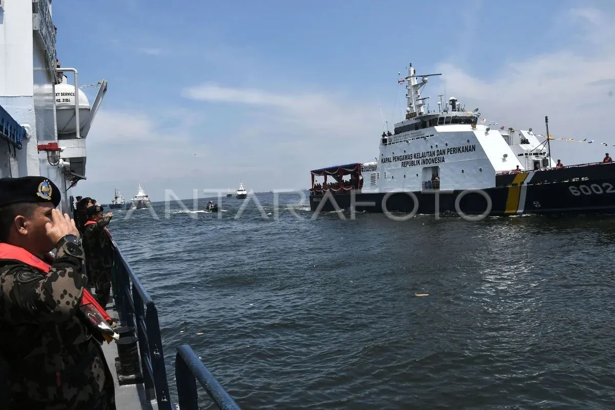 Crew members of the Marine and Fisheries Surveillance Directorate (PSDKP) of Indonesia's Ministry of Marine Affairs and Fisheries salute the marine and fisheries patrol vessel Orca 02 at the Former Presidential Pier in Tanjung Priok, North Jakarta, on Thursday, February 1, 2024. Antara Photo Crew members of the Marine and Fisheries Surveillance Directorate (PSDKP) of Indonesia's Ministry of Marine Affairs and Fisheries salute the marine and fisheries patrol vessel Orca 02 at the Former Presidential Pier in Tanjung Priok, North Jakarta, on Thursday, February 1, 2024. Antara Photo