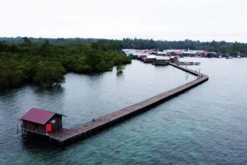 Kampung Bahari Nusantara, salah satu destinasi wisata di Desa Tanjung Manis, Pulau Miang, Kutai Timur. Foto Antara