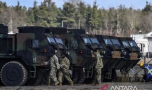 Ilustrasi - Sejumlah tentara Amerika Serikat terlihat di dekat kendaraan militernya. Sumber foto: Antara