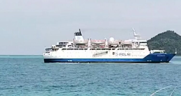 KM Kelimutu kandas di Serasan pada Jumat (3/7/2026). Foto Antara