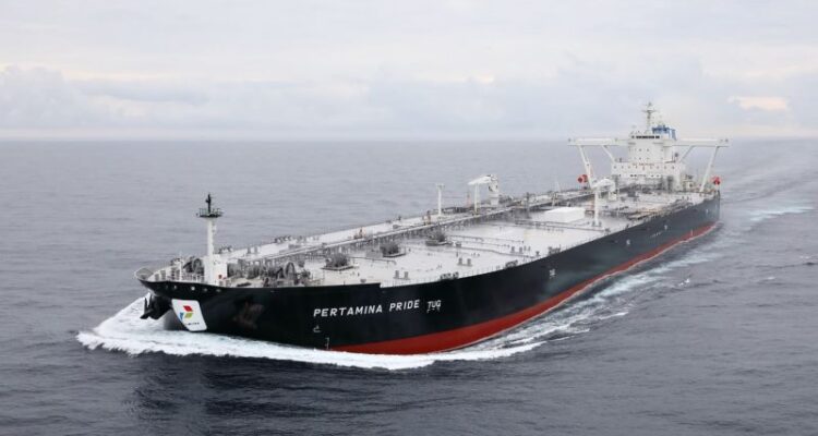 Kapal tanker raksasa "Pertamina Pride" milik PT Pertamina (Persero). Foto Antara.