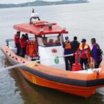 Tim BPBD Kabupaten Kutim saat mencoba boat pemadam di Sangkulirang, Kamis (2/7/2026). Foto Antara