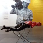 Patung karya Garin Nugroho (Ibunda Setrika) pada pameran Archivepelago. Foto: Indomaritim.com/Raihul Fadjri
